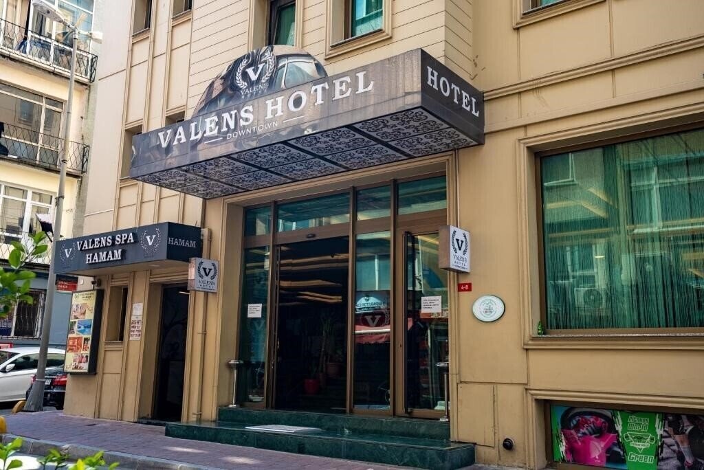 Отель Valens Hotel (ex. Valens Hotel Downtown) 4*