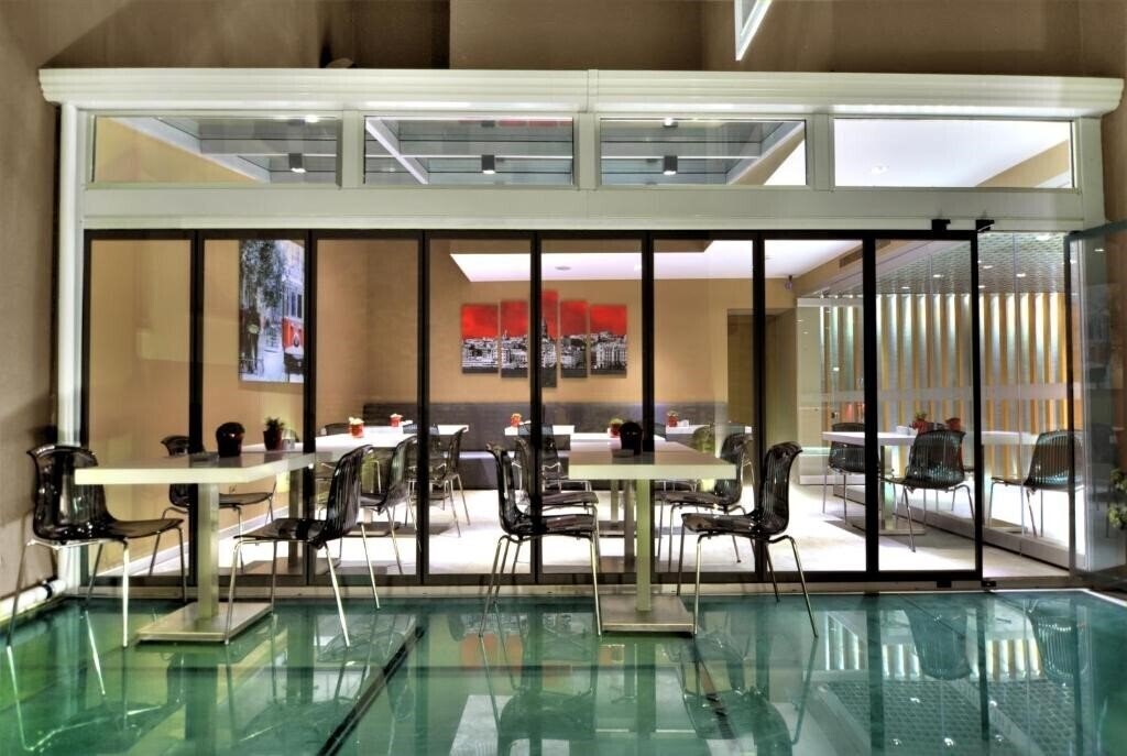 Изображение Endless Suites Hotel (ex. Endless Suites Taksim, End Suites Taksim) 3*