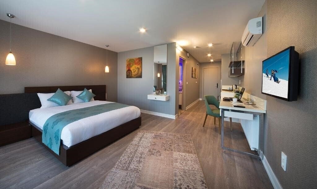 Изображение The Clock Suites 3*