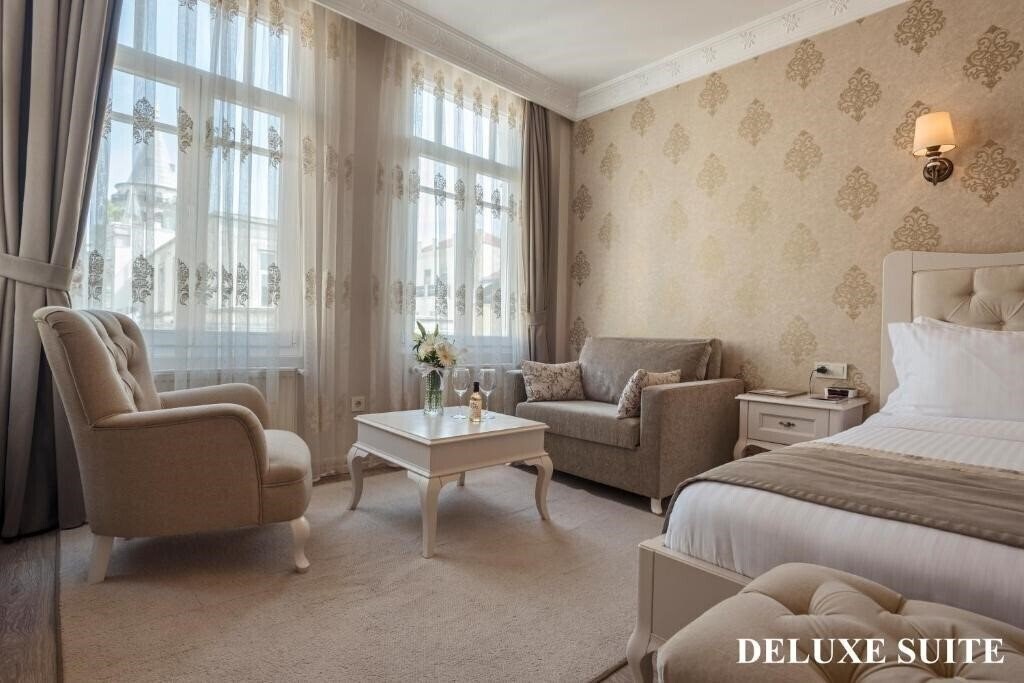 Фото Louis Appartements Galata (ex. Louis Luxury Suite Appartements, Loius Appartements Hotel ) 4*