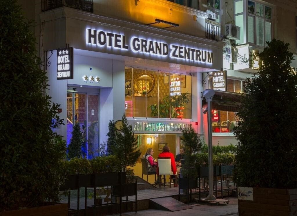 Отель Grand Zentrum Hotel 3*
