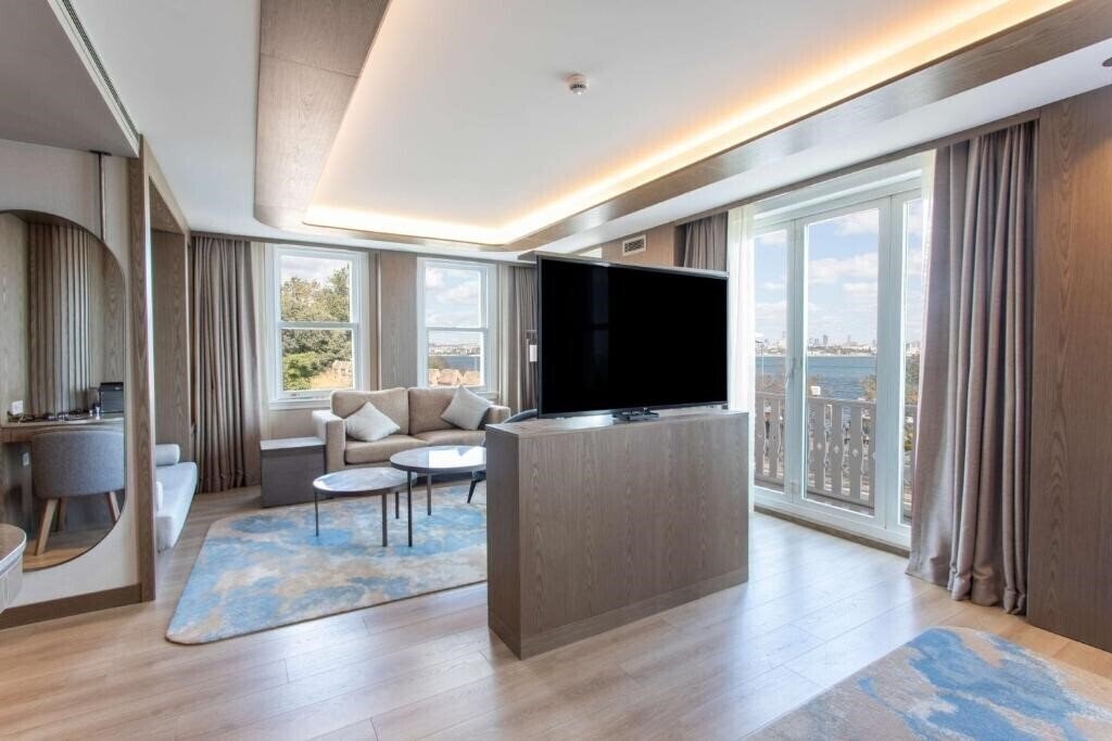 Изображение Radisson Hotel Istanbul Sultanahmet (ex. Citadel Hotel, Citadel Hotel & Restaurant, Best Western Citadel Hotel) 4*