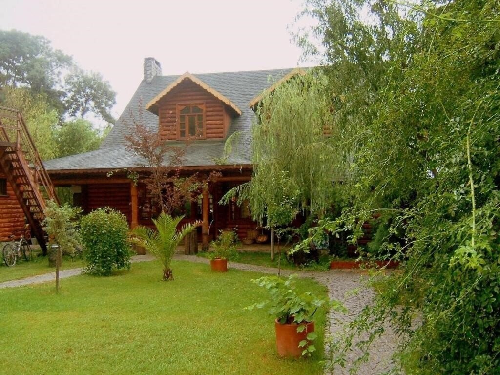 Отель Tranquilla River Lodge 3*