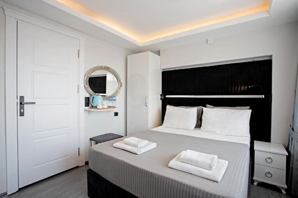 Отель Carvan Hotel 3*