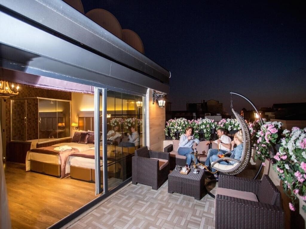 Отель Beyond Style Hotel (ex. Bonne Sante Hotel, Suite Home Istiklal Butik) 3*