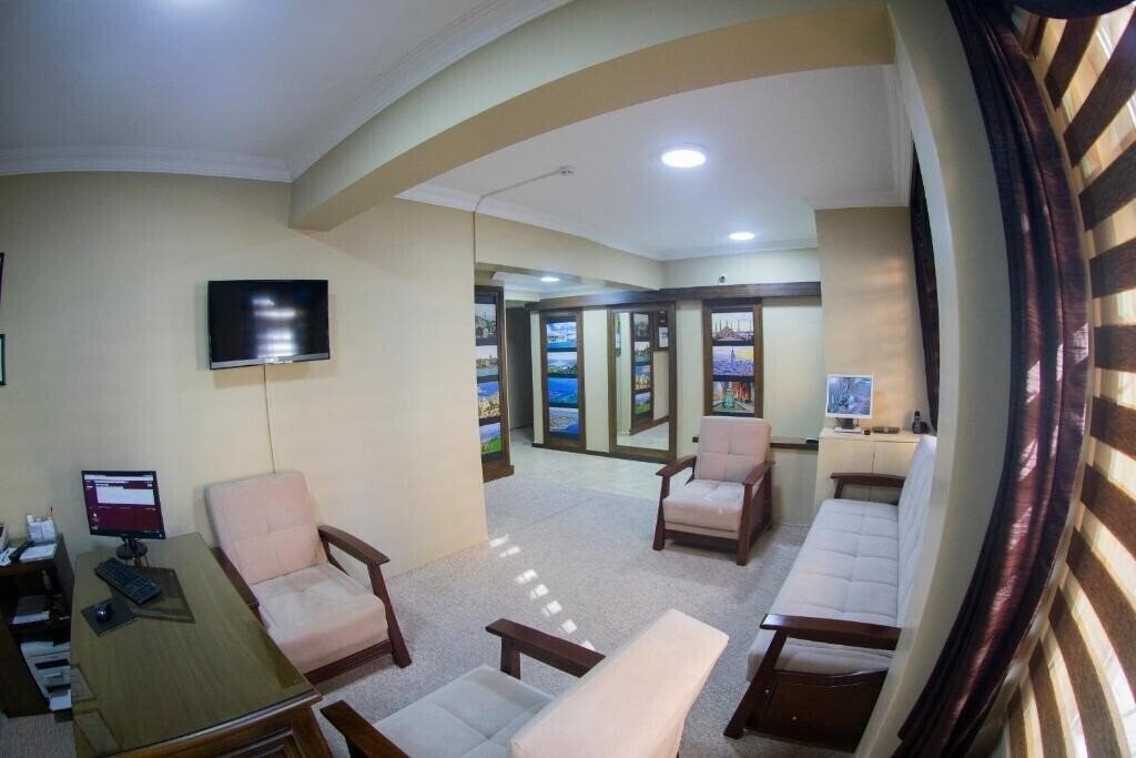 Отель Ramparts (ex. Helen Suites & Aparts) 3*