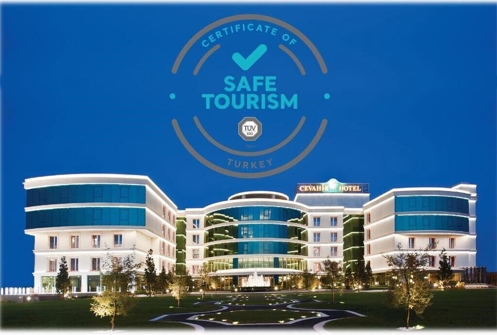 Отель Cevahir Hotel Istanbul Asia 5*