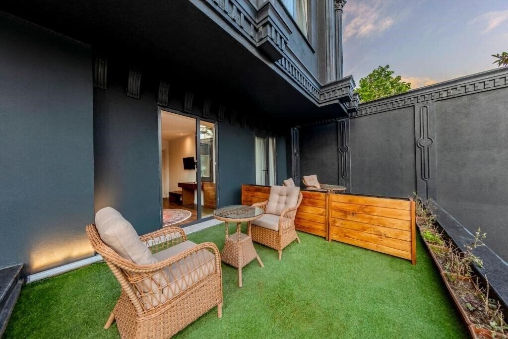 Фотография Porta Romanos Hotel (ex. City Wall Hotel) 4*