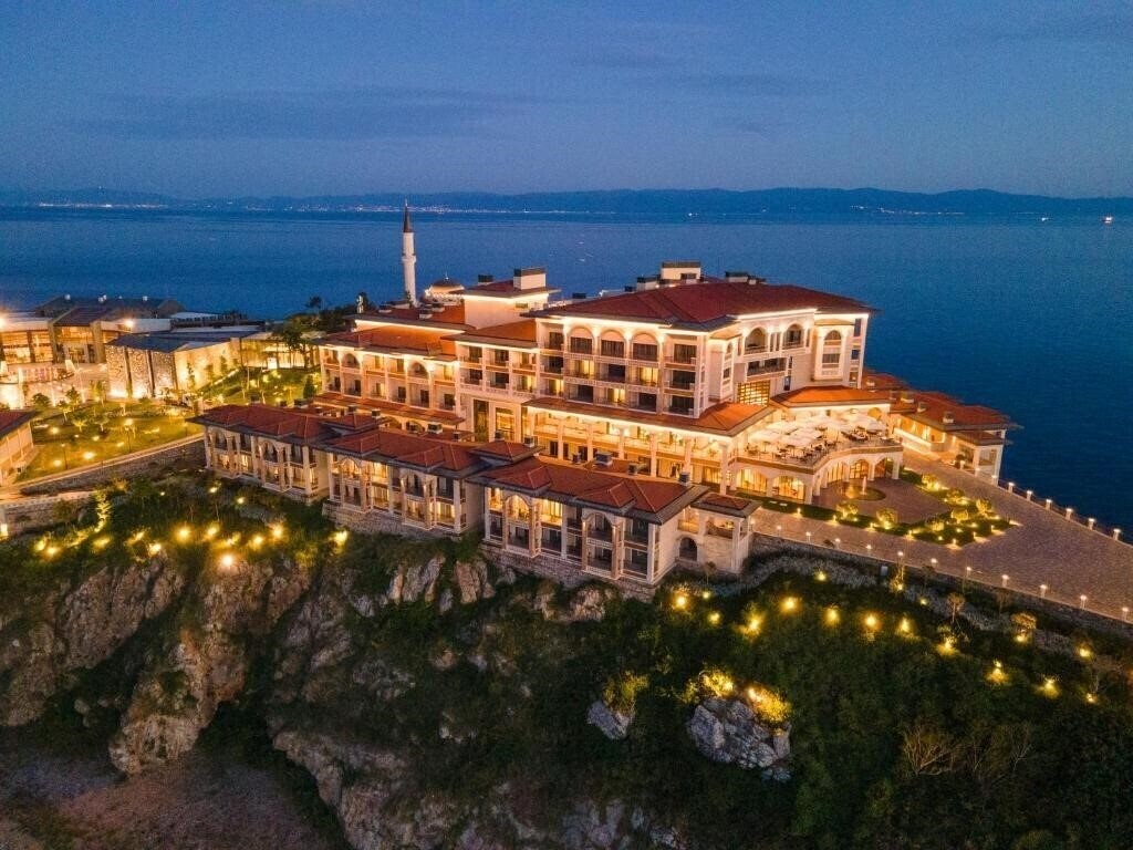 Отель Katre Island Hotel Deluxe 5*