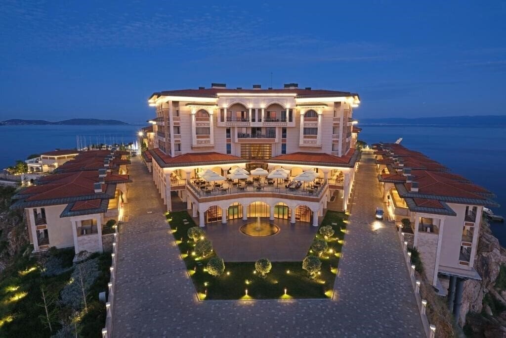 Отель Katre Island Hotel Deluxe 5*