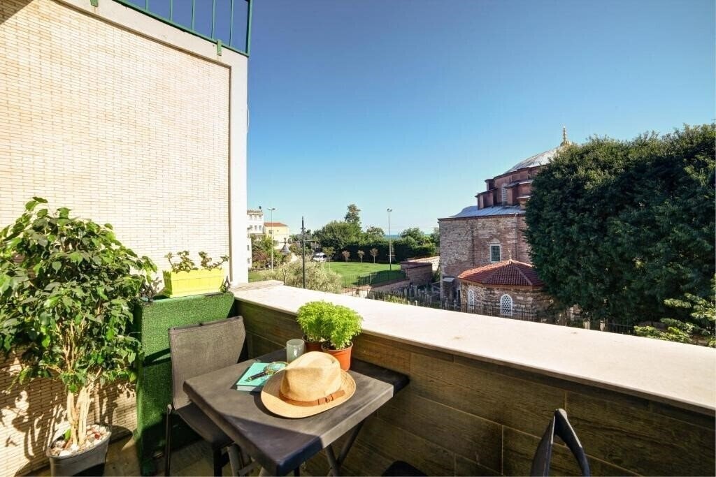 Отель Elite Aparts By Mk 3*