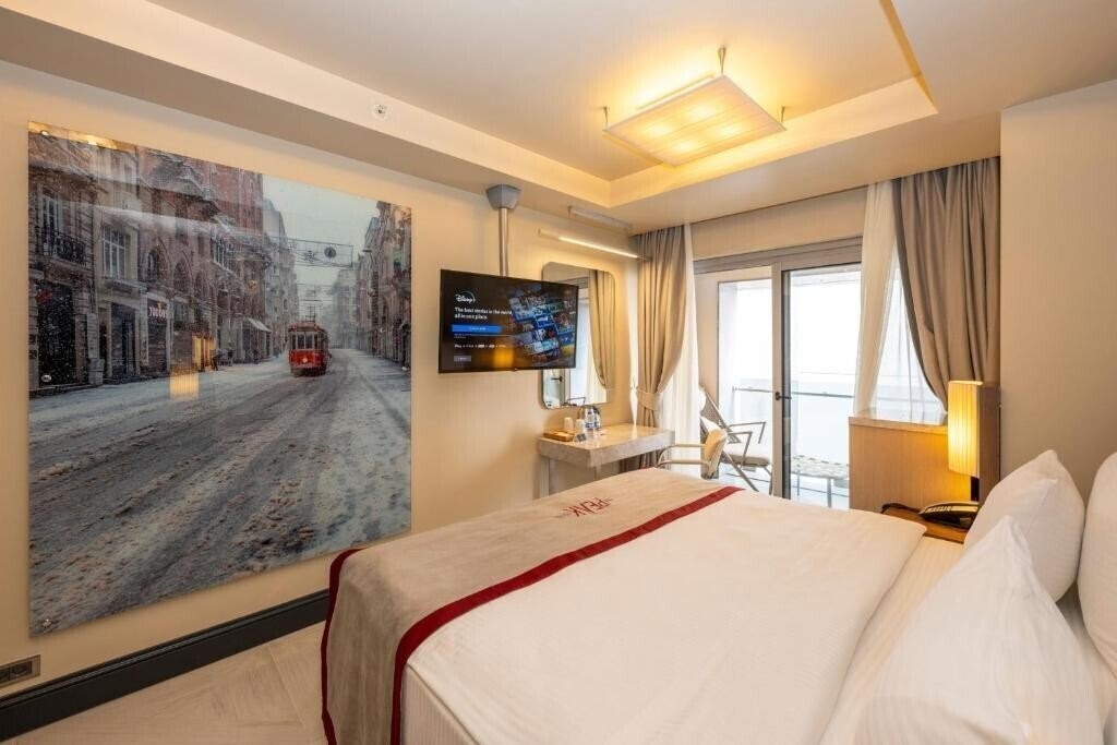 Фотография Ramada by Wyndham Istanbul Pera (ex. The Peak) 5*