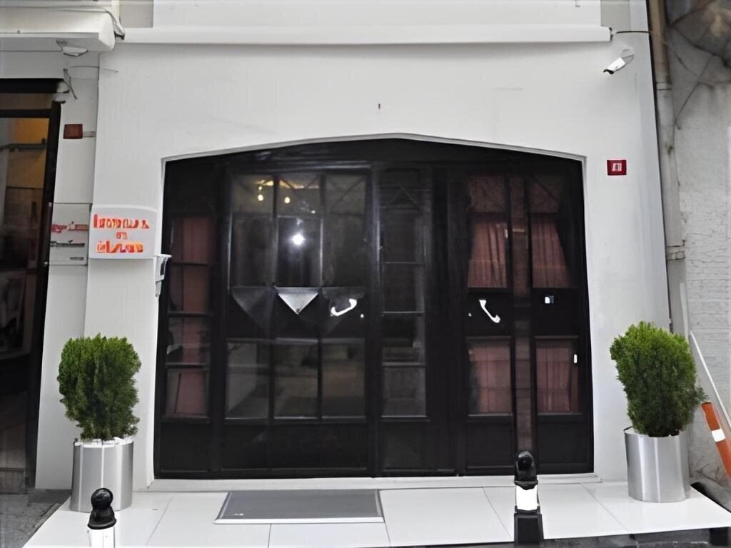 Отель Istiklal St. House 3*
