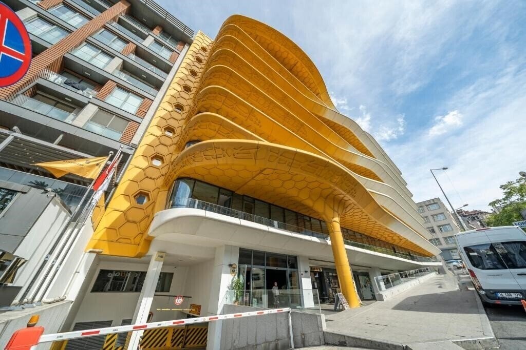 Отель Taksim Petek Residence by Guestteori 3*