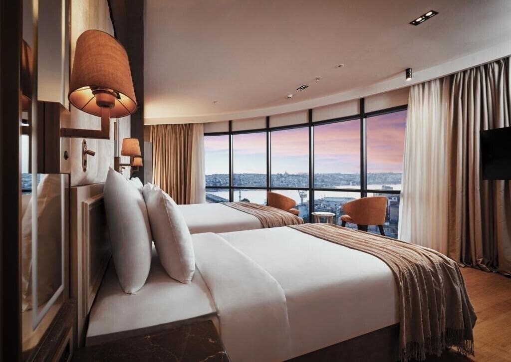 Отель The Hotels Galata 4*