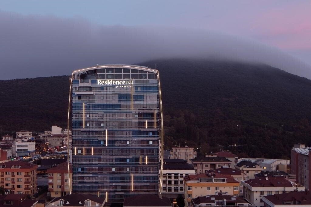 Отель Residence Inn by Marriott Istanbul Atasehir 4*