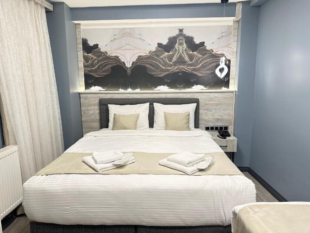 Отель Blue Moonrise Hotel 5*