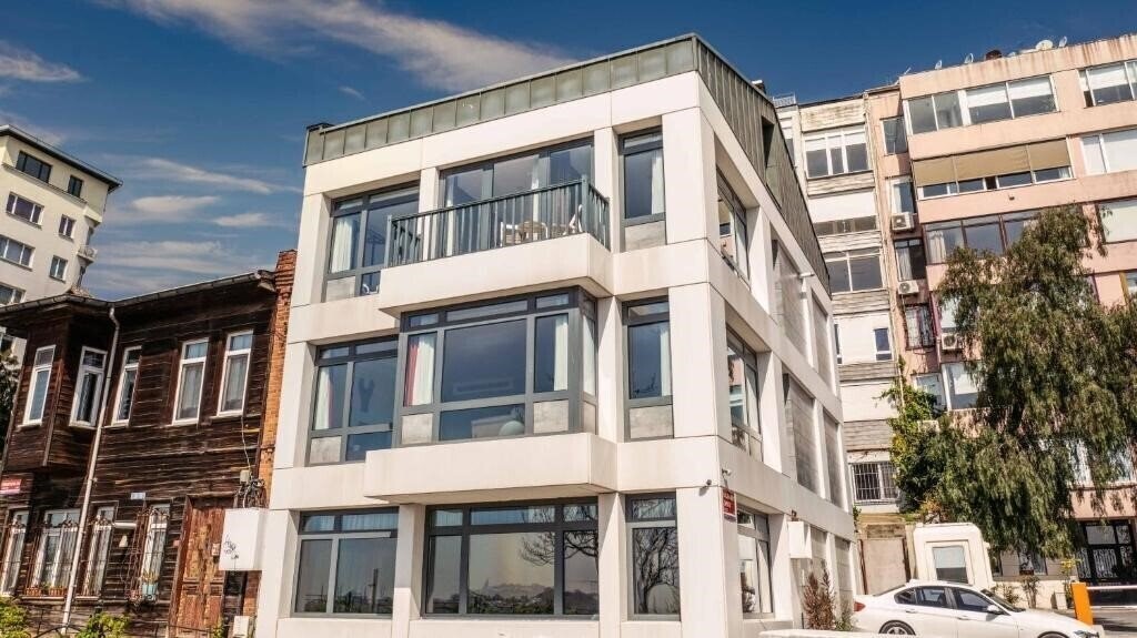 Отель Monnas Suite (ex. Monnas Bosphorus) 4*