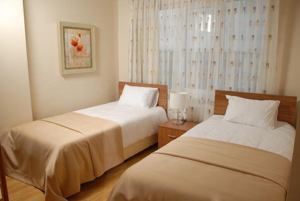 Отель Airport Residence Hotel 3*