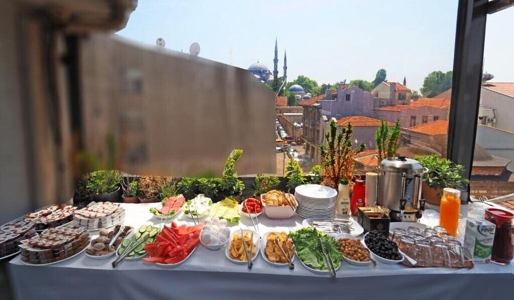 Отель Renova Old City Hotel 2*