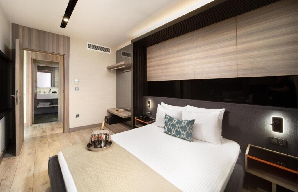 Картинка Nish Palace Umraniye 4*