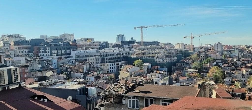 Отель Taksim Larissa Hotel 4*