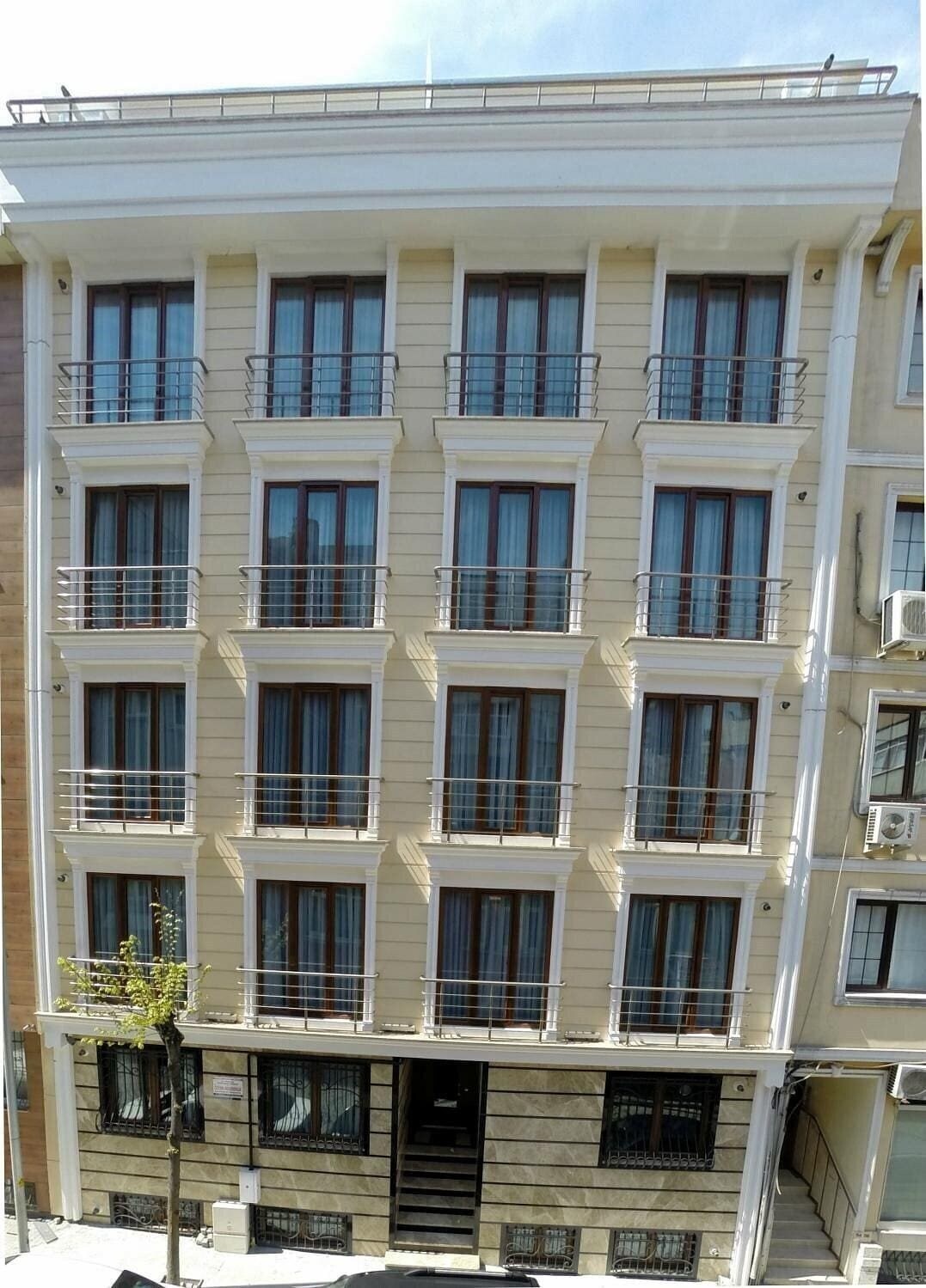 Отель Homelike Residence 3*