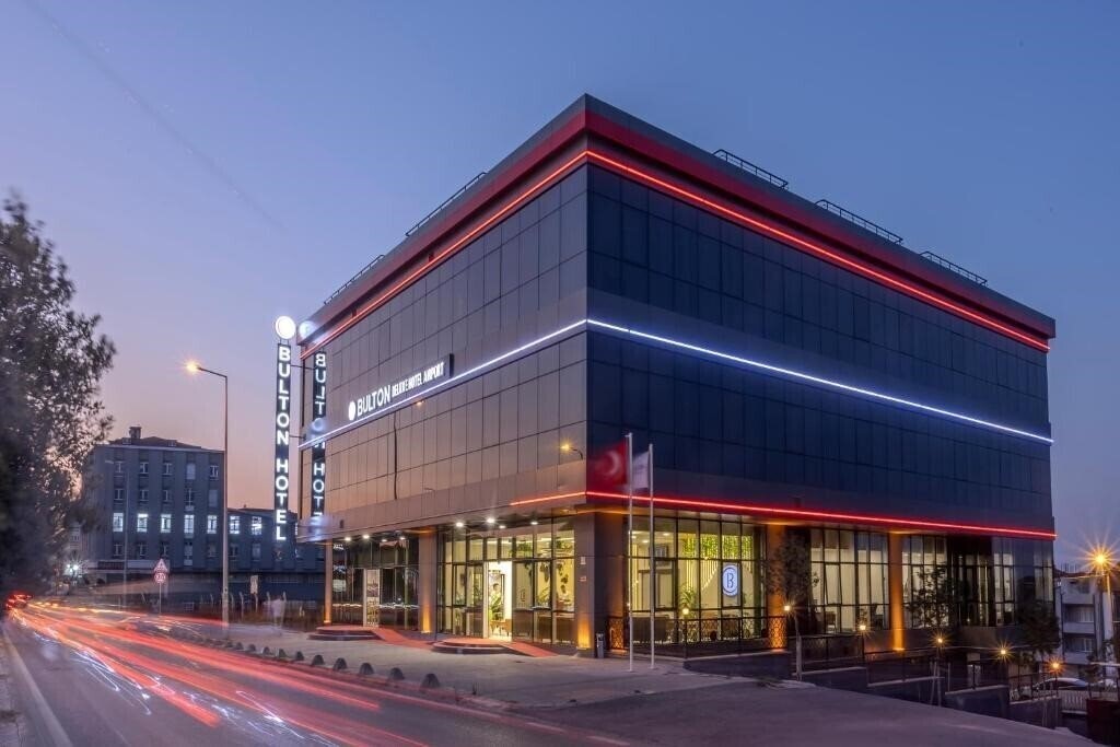 Отель Bulton Deluxe Hotel Airport 3*