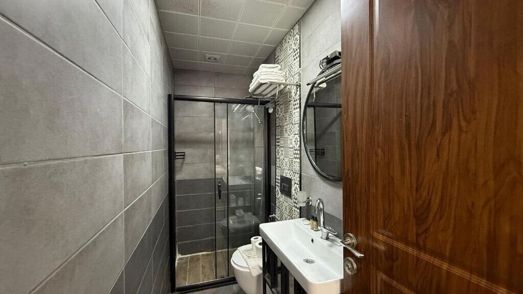 Фото Han Suite Hotel 3*