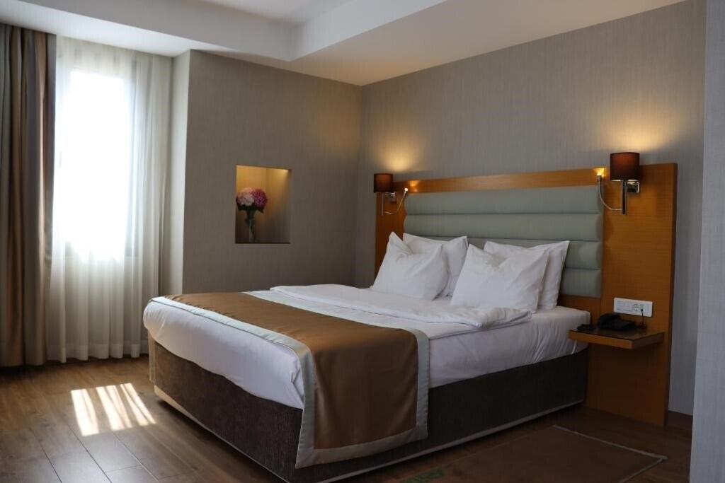 Фото Riva Hotel Taksim 4*