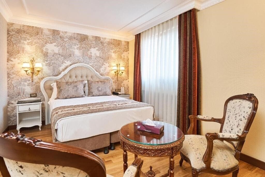 Отель Best Western Empire Palace (ex. Best Western Empire Palace Hotel & SPA, BW Empire Palace Hotel) 4*