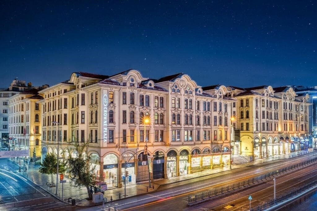 Отель Crowne Plaza Istanbul Old City an IHG Hotel (ex. Crowne Plaza Old City, Crowne Plaza Laleli Old City, Merit Antique Hotel) 5*