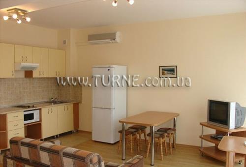 Отель Леополь 2*