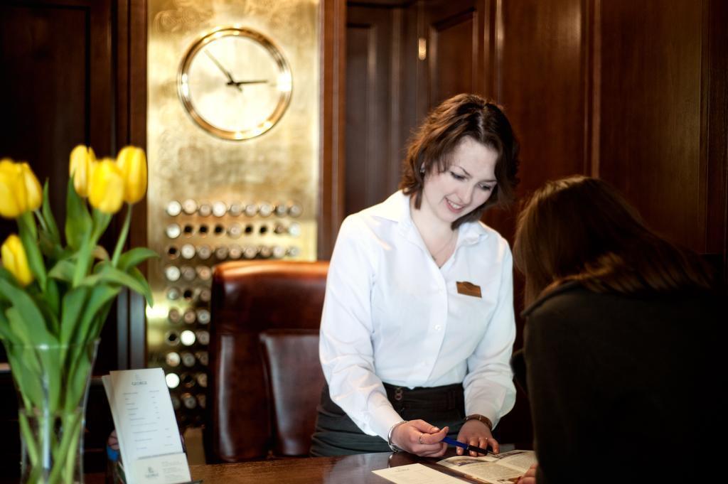 Отель George Hotel 3*