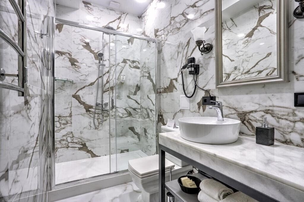 Фото Ayvazovsky Hotel 3*