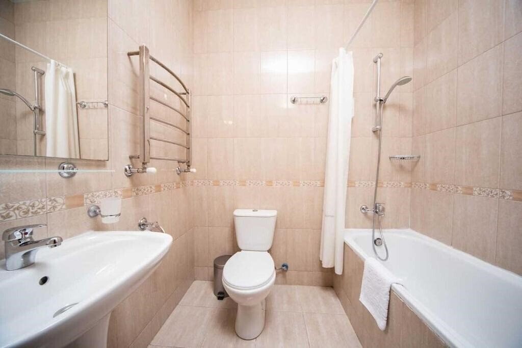 Фото Optima Odessa Hotel 4*