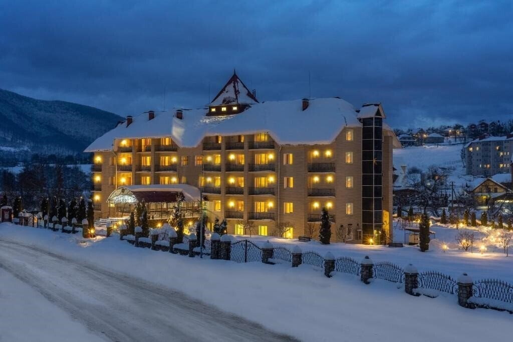 Отель Reikartz Polyana 4*