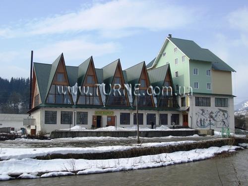 Отель Карпаты 3*