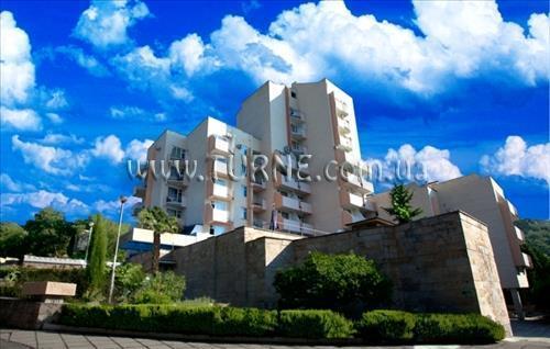 Отель Им. Чехова пансионат