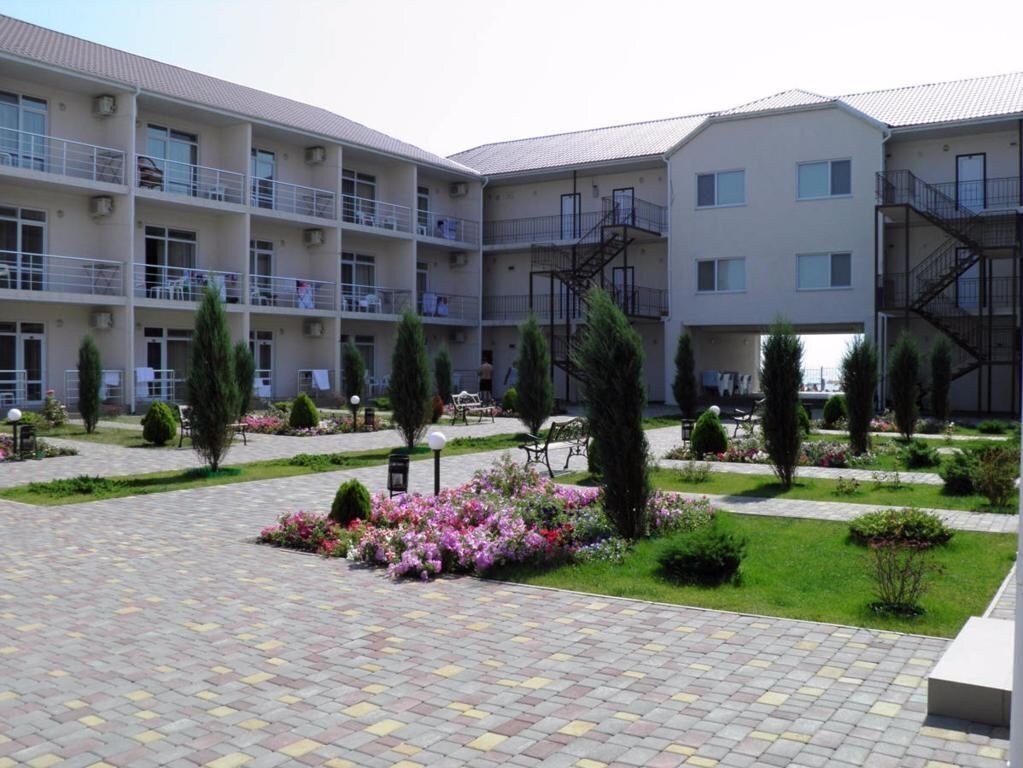 Отель Бригантина Затока 4*