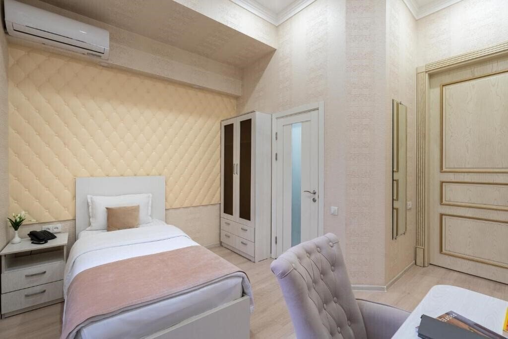 Изображение Shoxjahon 3*