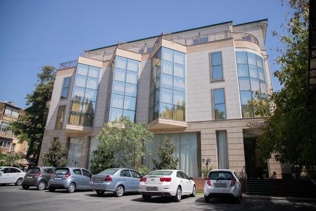 Изображение Gloria 4*