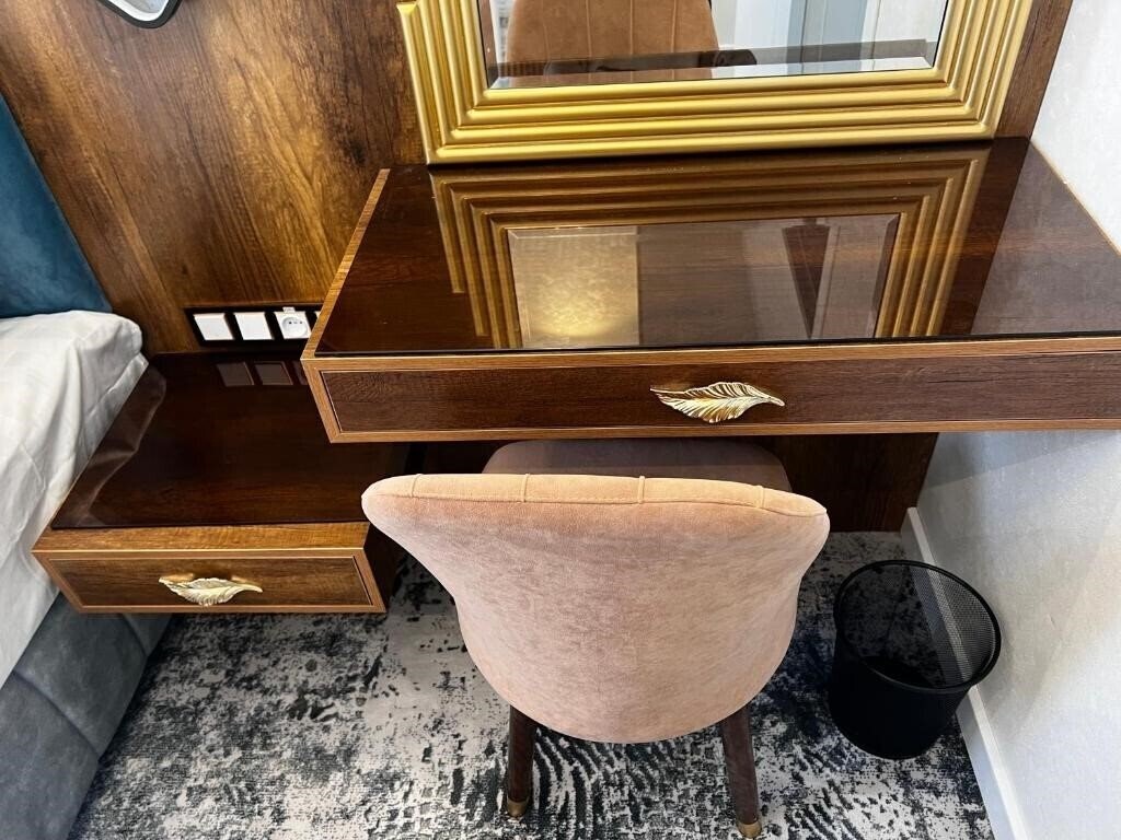 Фотография Maxwell 3*