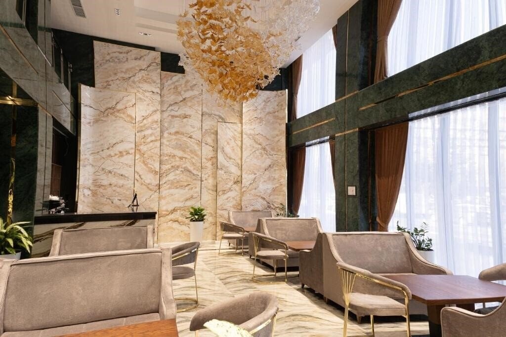 Изображение Mir Luxe Plaza 4*