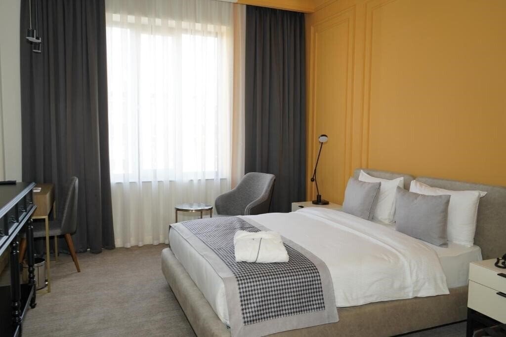 Фотография Bentley Hotel Tashkent 4*