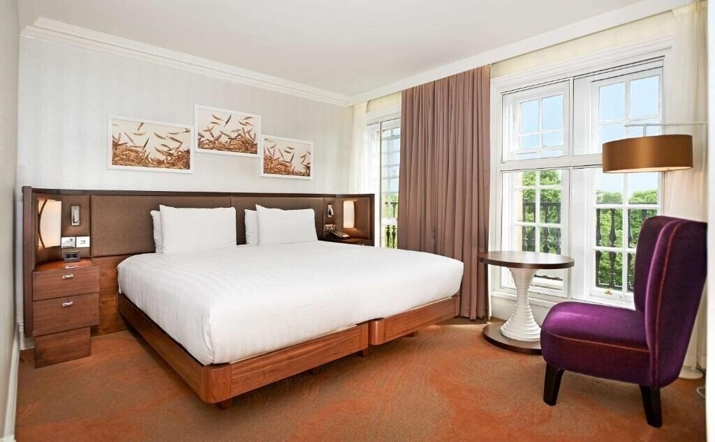 Фото Hilton London Hyde Park 4*
