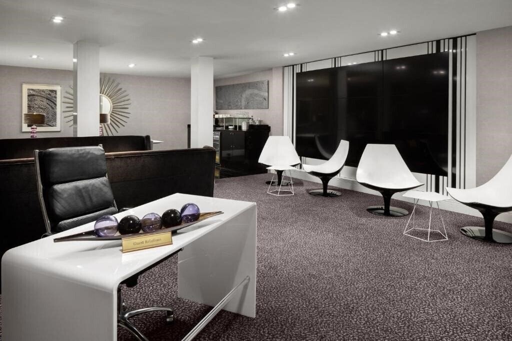 Картинка Crowne Plaza London Ealing 4*