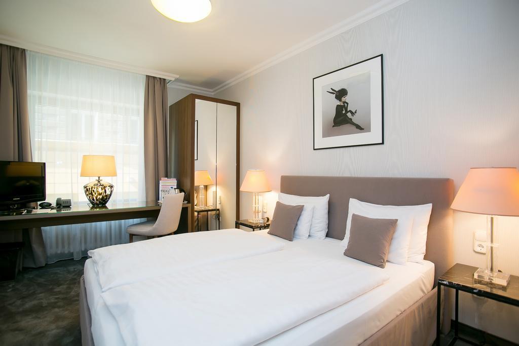 Отель Best Western Plus Hotel Ambra 4*