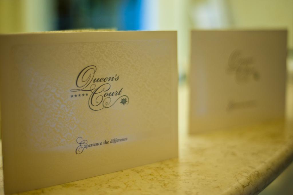 Изображение Queen's Court Hotel & Residence 5*