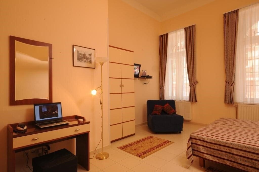 Картинка Hotel Museum Budapest 4*